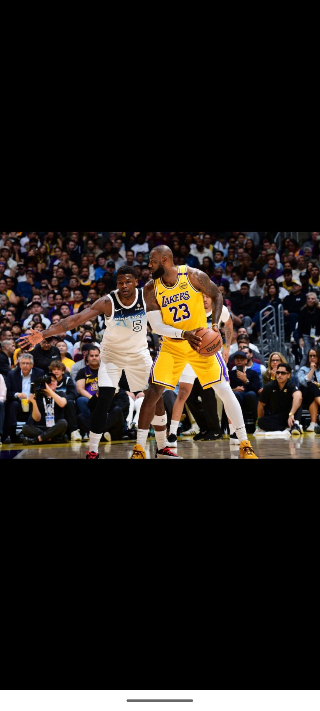 狼队前锋连场轰门,成为球队得分王,引发热议 狼队前锋连场轰门,成为球队得分王,引发热议