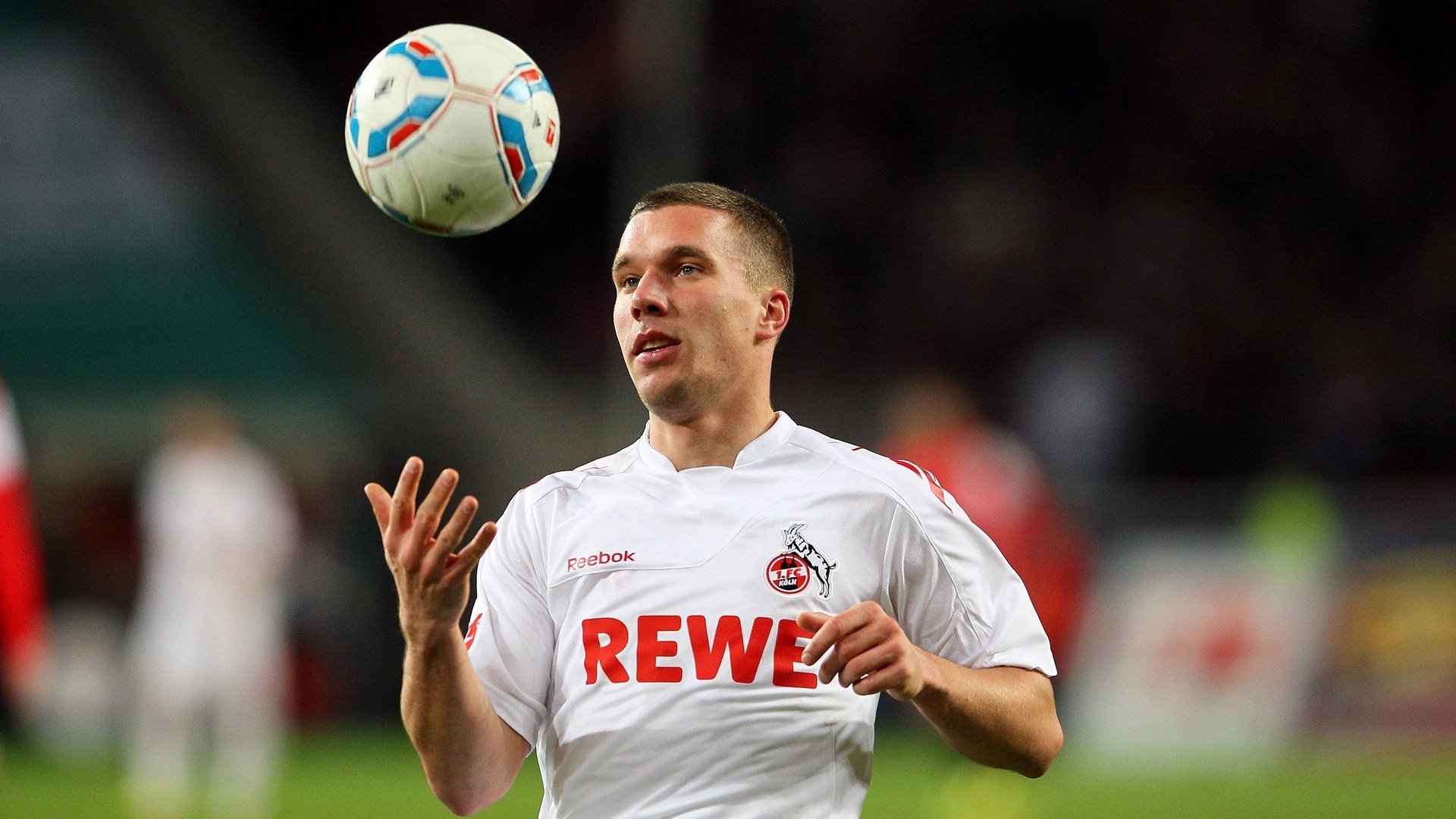 韩国对阵厄瓜多尔，伊萨克硬仗之王的荣耀之战，谁将主宰赛场？