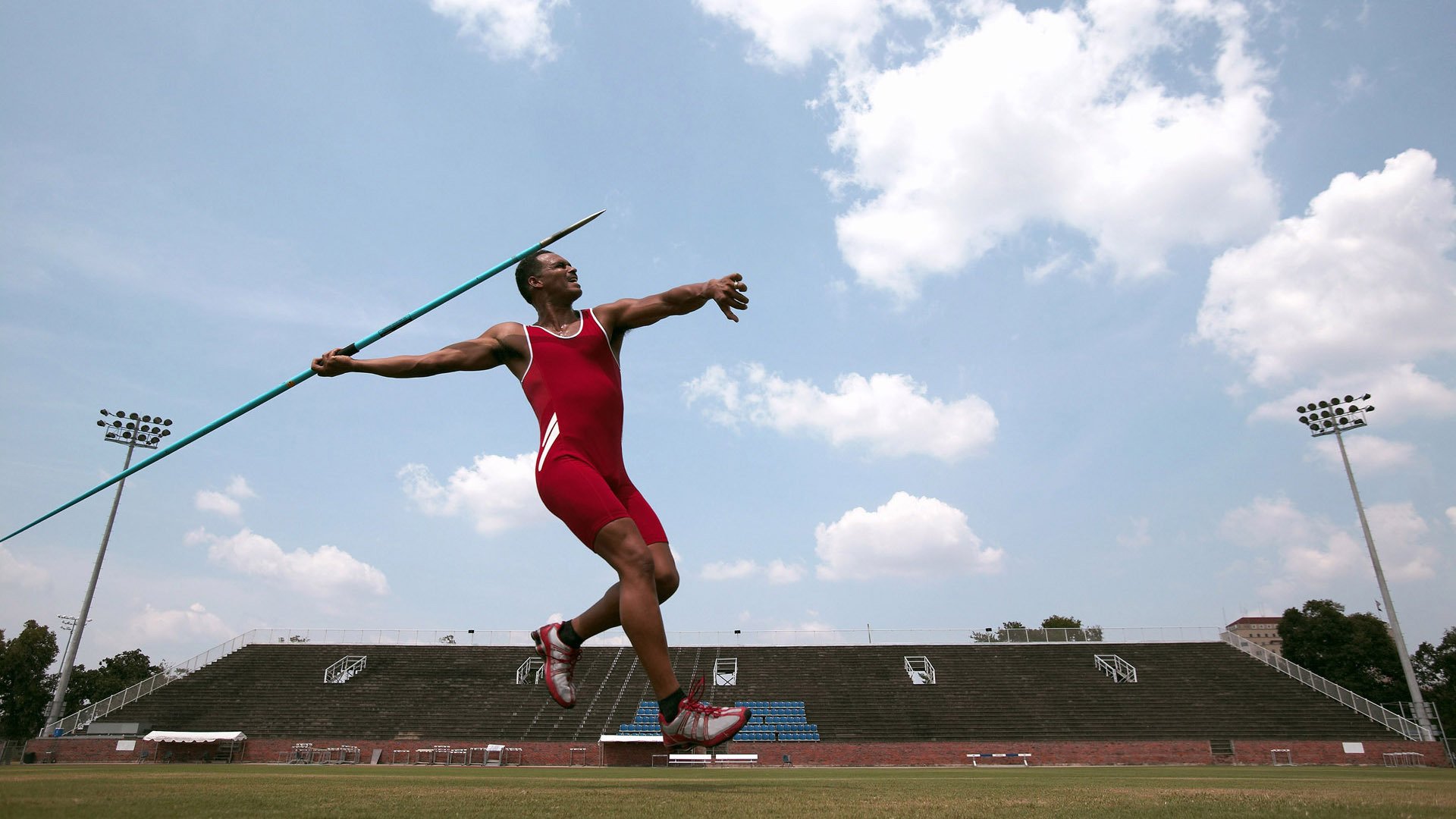 北境风暴席卷西非,当挪威的足球野心遇上基耶萨的亚平宁之光